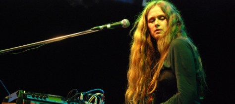 20140721-juana-molina-de-vuelta-en-buenos-aires-620x277-53cd344458b80