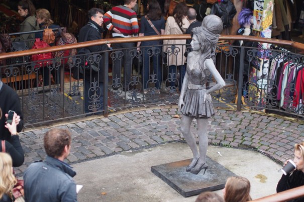 thumbnail_Amy_Winehouse_Statue_Neil_Crump_2014